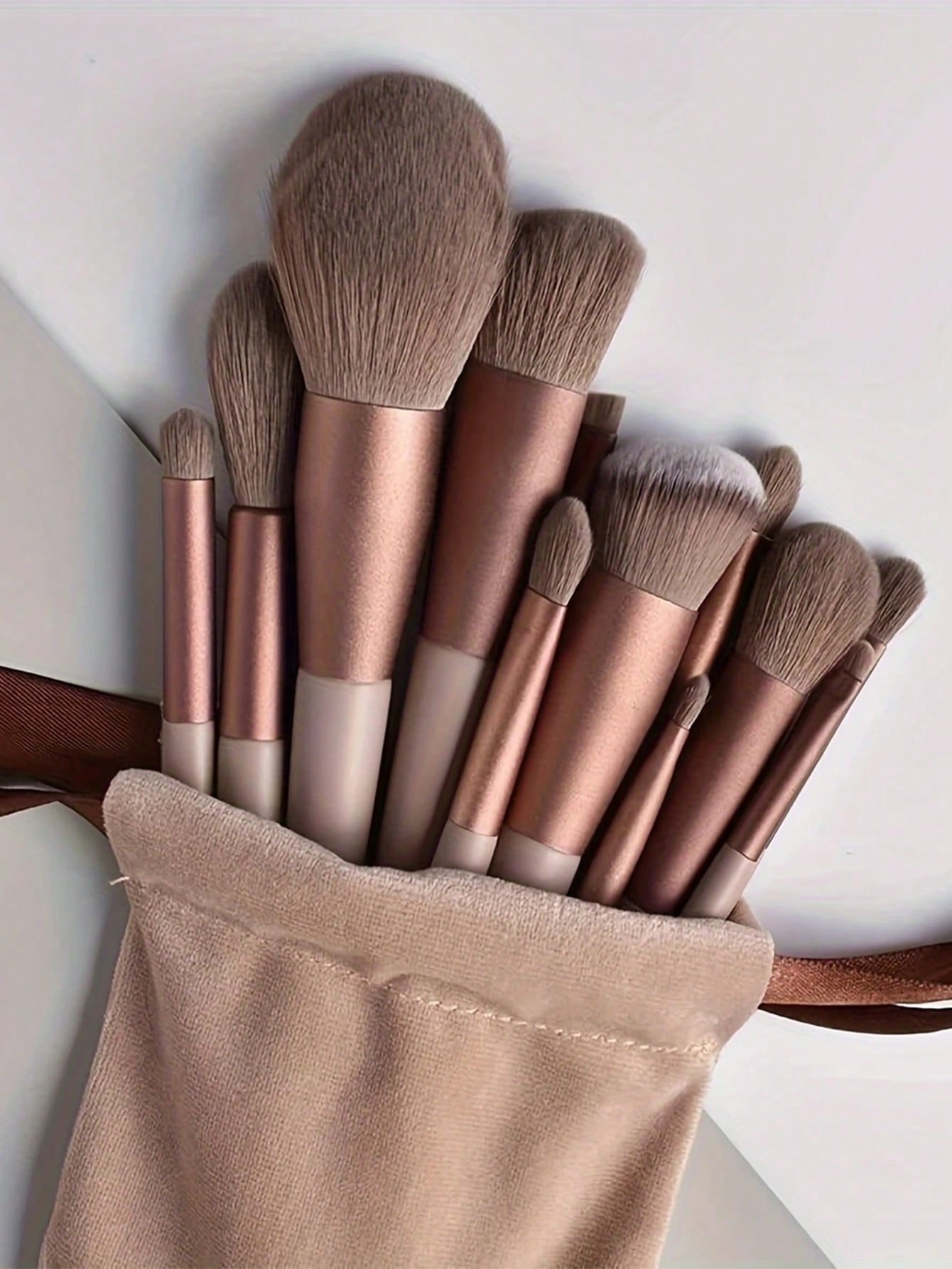 Makeup Brush Set - 13pcs Professional Makeup Brush Set, Suitable