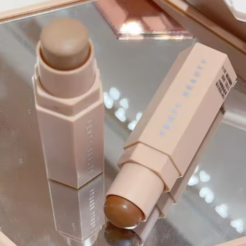 Fenty Beauty Contour Stick Con - đánh giá và giá Fenty Beauty Makeup Highlighter