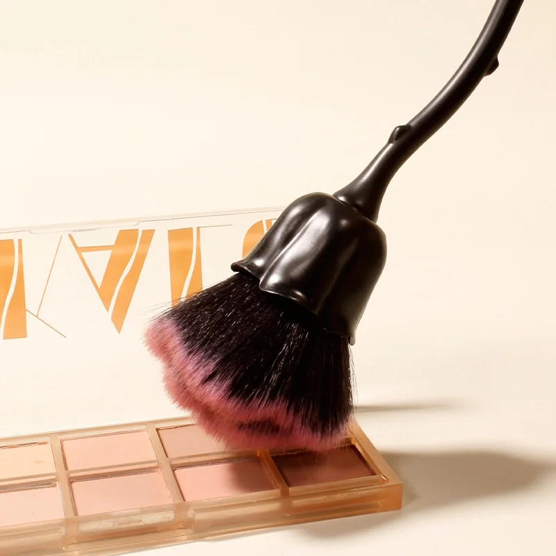 Rose Flower Shape Makeup Brush - đánh giá và giá Beauty Rose Makeup