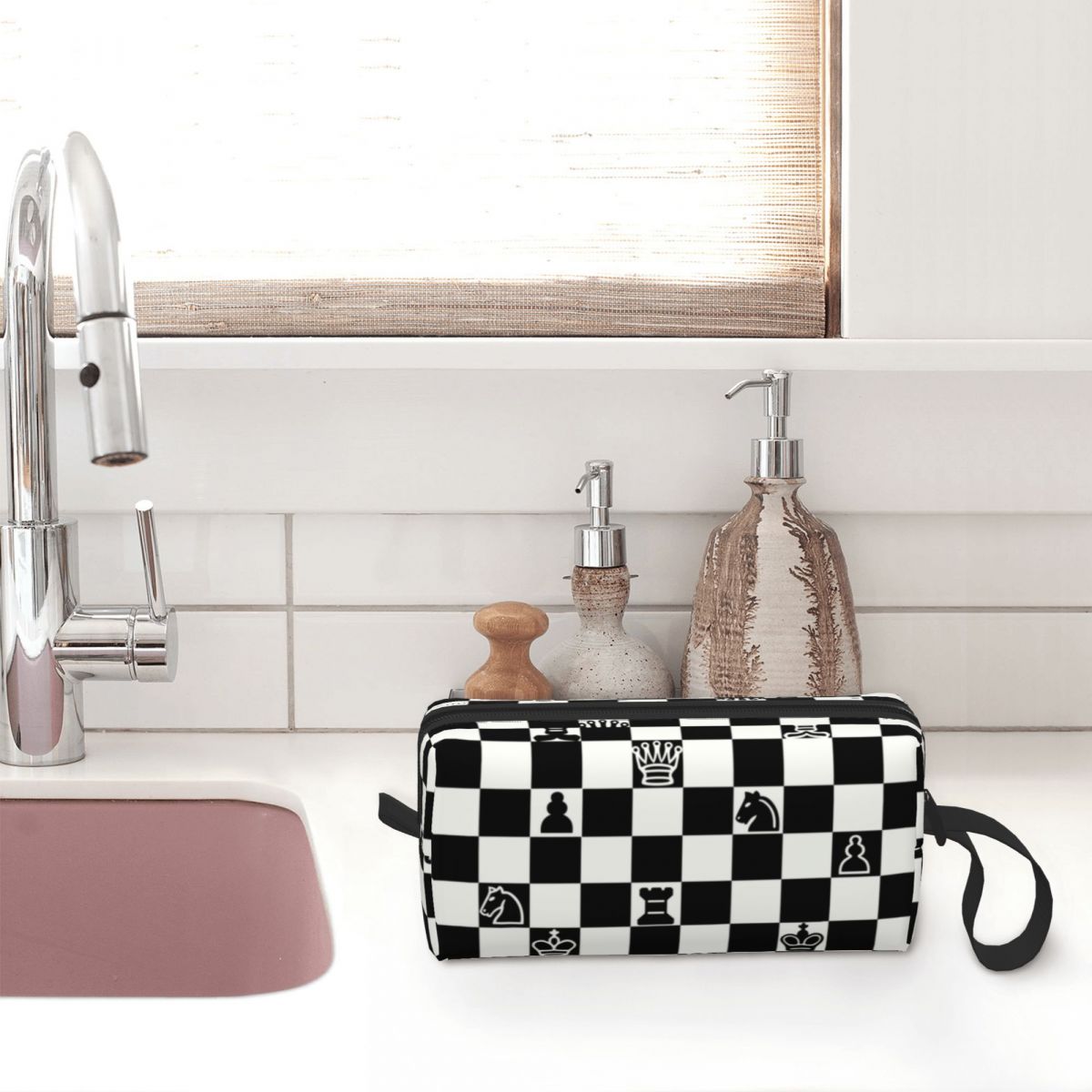 Custom Fashion Chess Toiletry  - đánh giá và giá Beauty Makeup Game